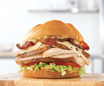 Arby's Roast Chicken Bacon Swiss Sandwich Nutrition Facts